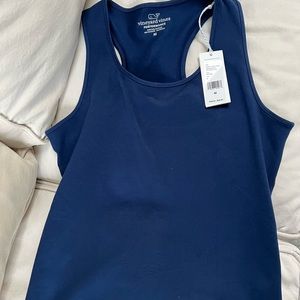 NWT vineyard vines performance tank